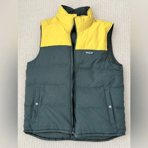 Patagonia Men's Two-Tone Puffer Vest - Picture 5 of 11